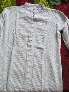 Elegant White Chikankari Kurta