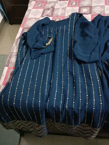 Elegant Teal Kurta Set with Gold Embellishments