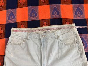 Light Wash Distressed Wide Leg Jeans