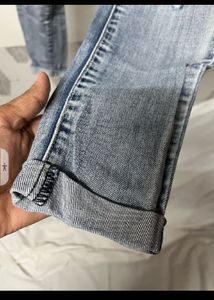 Ripped Skinny Jeans