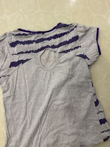 Cute Giraffe Graphic Tee