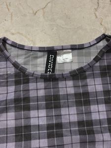 Chic Plaid Cropped Top