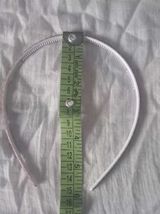 Get 4 Cute Headbands for 199