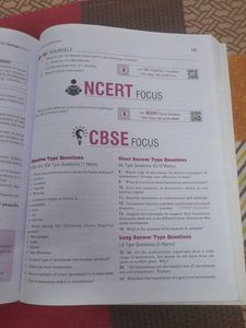 100 Percent Biology Class 11 MTG Book