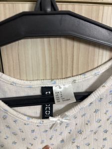12 H&amp;M Jersey Ribbon top