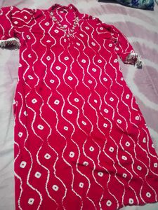 Vibrant Pink Bandhani Print Kurta with tauser