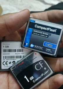 CompactFlash Memory Cards - 1GB Lot