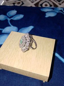 Elegant Statement Ring with Green Stone