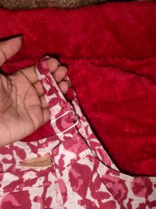 Floral Print Sleeveless Kurti