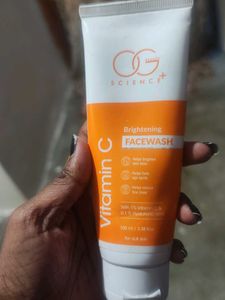 Vitamin C Brightening Facewash