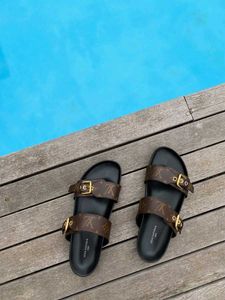 ORIGINAL LV FLATS