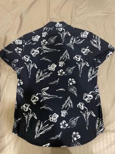 Men’s Black half sleeve shirt