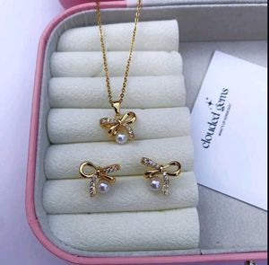 Antiturnish Pearl Bow Jewelry Set