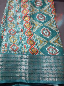 used Teal Saree with Zigzag Print daree