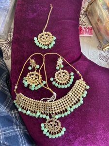 Mint Kundan Choker