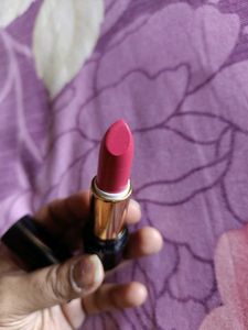 Pink Shade Lipstick