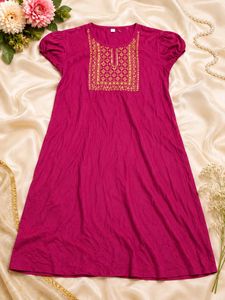 Vibrant Pink Kurta with Gold Embroidery🩷✨🥰