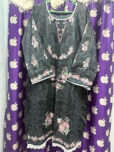 Elegant Black kurta set with Lace Trim