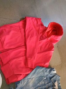 Women’s Jacket Combo | Red Hoodie + Denim Jacke