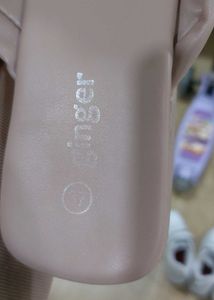 ginger beige Bow Flip Flops size 37