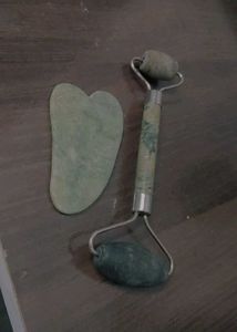 Jade Roller & Gua Sha Set