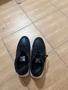 Nike Black Sneakers