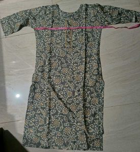 Beautiful Grey Floral Print Kurta