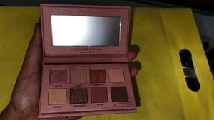 Anastasia Beverly Hills Eyeshadow Palette