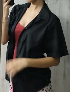 Black Short Sleeve Collared Shirt