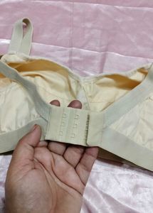 Comfortable cream Bra