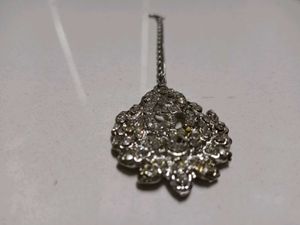 Stunning Maang Tikka with Rhinestones