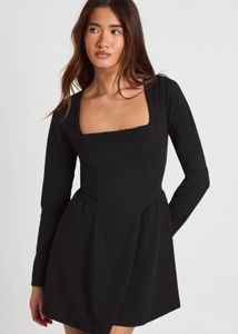 Chic Square Neck Long Sleeve Dress