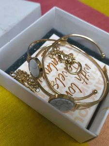Set of 5  Bracelets free ( COINS )