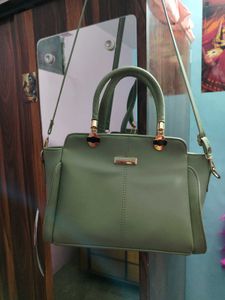 Stylish Pastel Green Handbag
