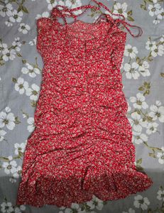 Chic Red Floral Print Ruched Dress