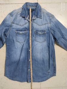 Double shaded denim shirt