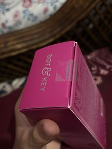 Dot &amp; Key Dragon Fruit Bounce Sunscreen SPF 50+