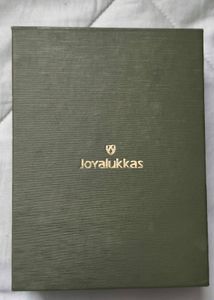 Joyalukkas Textured Green Gift Box