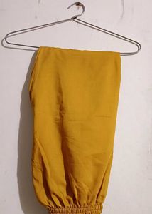 8 leggings and 1 pant