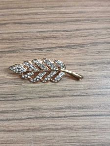Sparkling Leaf Brooch Pin