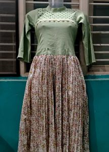 stylish green floral maxi dress