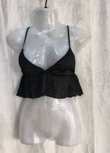 12810. Black cami crop top