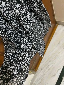 Chic Floral Print V-Neck Midi Dress