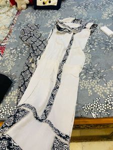 Stylish Black &amp; White Patterned Kurta
