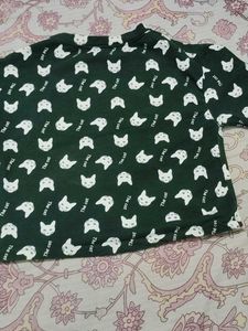 green 💚 design shirt