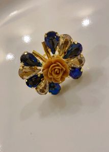 Stunning Statement Flower Ring