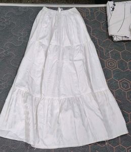 🤍 Ethereal White Tiered Maxi Skirt🌷