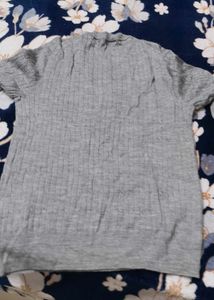 Gray Knit Pullover Sweater semi woolen