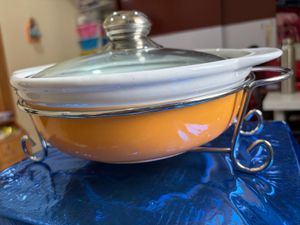TREO Party Perfect Round Casserole- Brand New