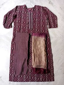 Women's Elegant Kurta Set